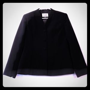 Le Suit Black Blazer, 8P.  A28